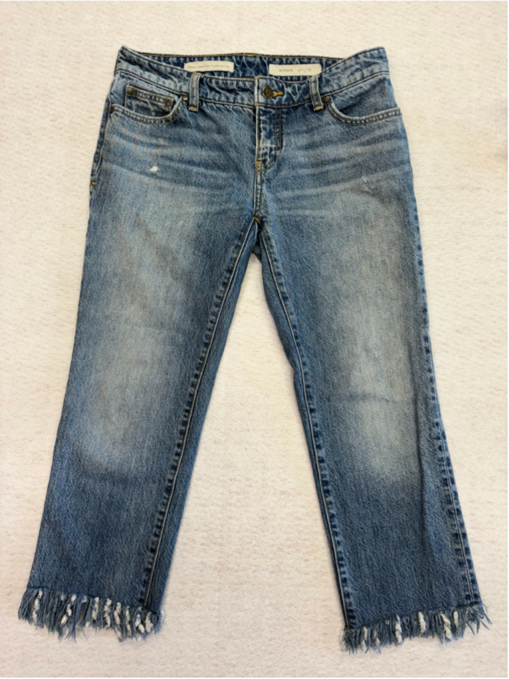 Pilcro Anthropologie Hyphen Jeans 25 Cropped Straight Distressed Fringe Hem